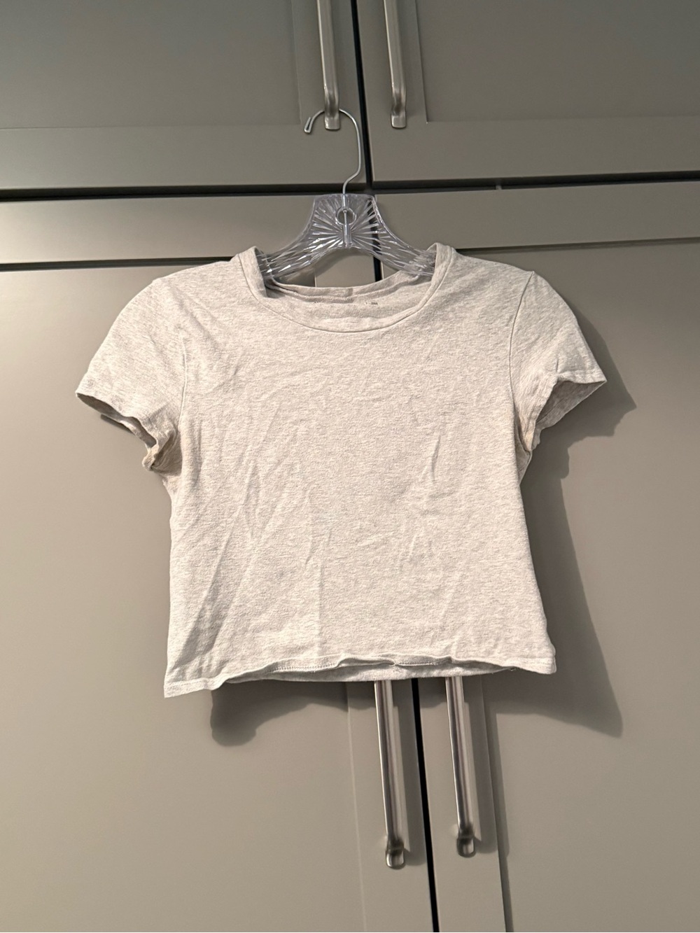 Abercrombie & Fitch Women’s Essential Baby Tee in Light Gray, Size XS